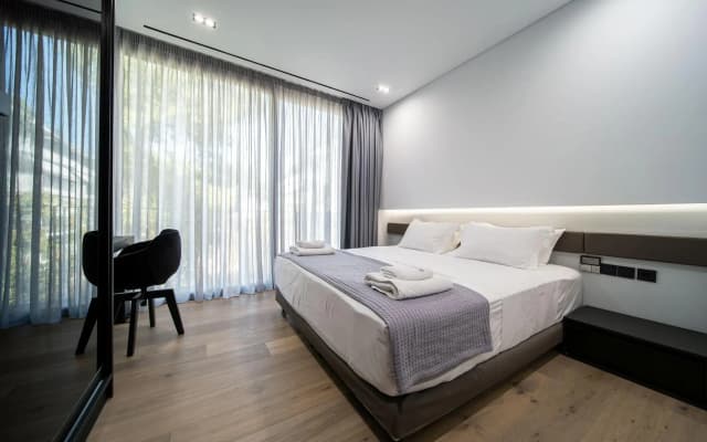 The Duke Boutique Suites - photo 2