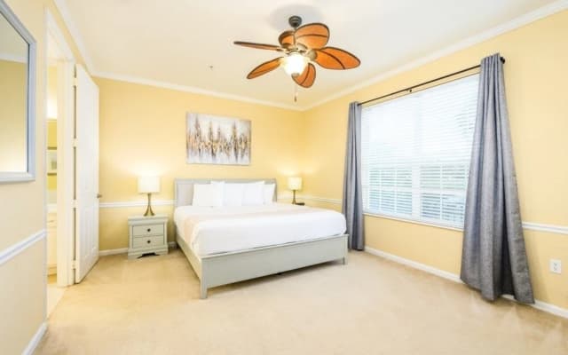 4 Bedroom Lake View [cdc Compliant] 1008 Condo - photo 3