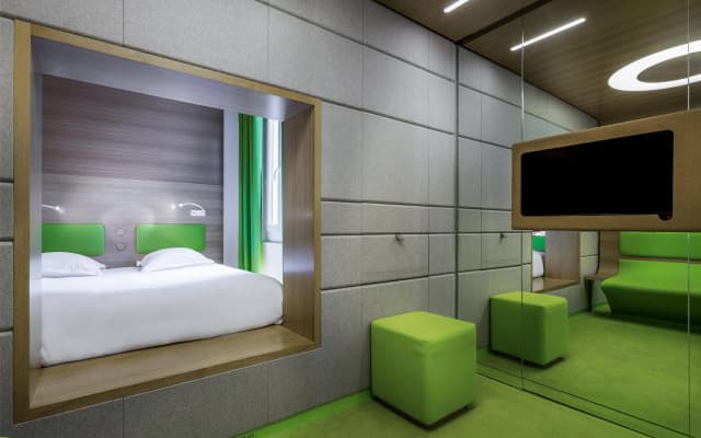 Hotel Odyssey - photo 3