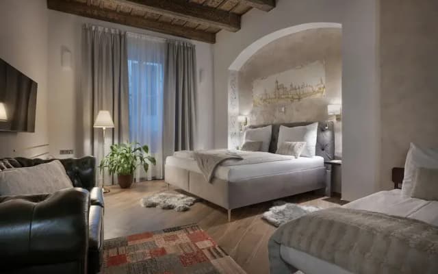 Kaiserstein Palace Apartments - photo 2