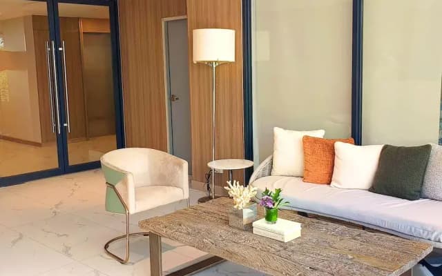 Laya Suites & Residences - photo 3