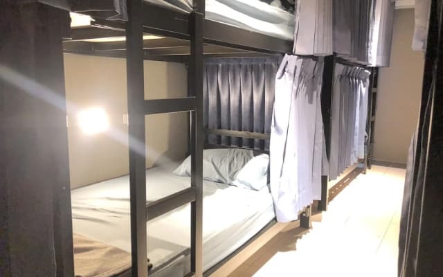 B168 Bed And More Hostel - photo 2
