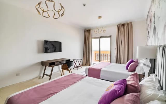 2BD 2 5BA Superior Apt With Pool Gym Beach Access - photo 4