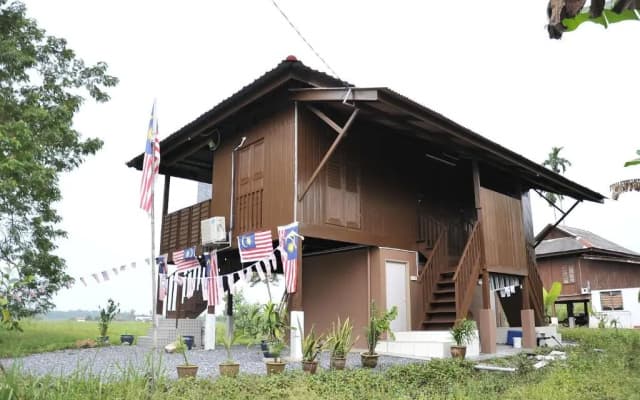 Kejora Homestay - photo 4