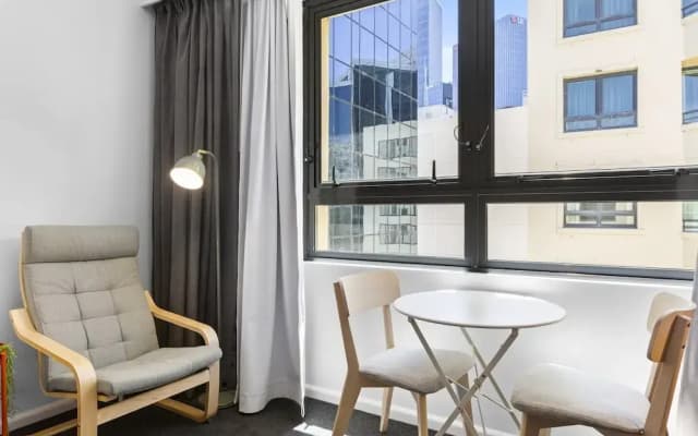 Bright Studio Stay in Central Parramatta - photo 3