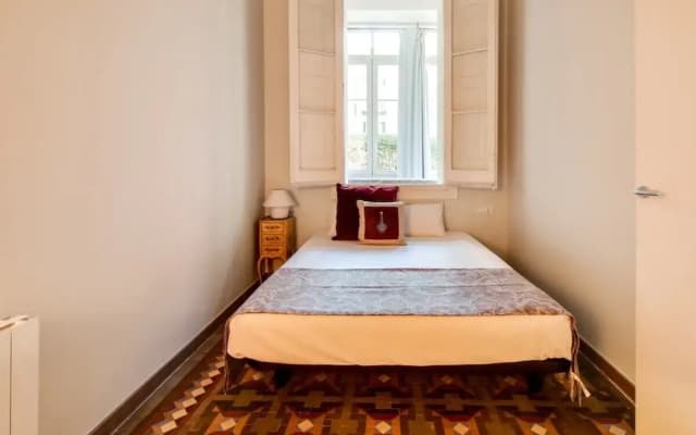 Cosy Comfortable 1 bed With Terrace in Eixample - photo 5