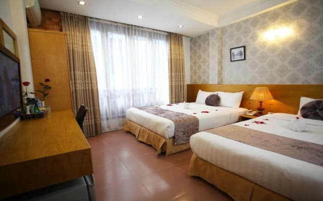 Madam Moon Hotel - photo 5