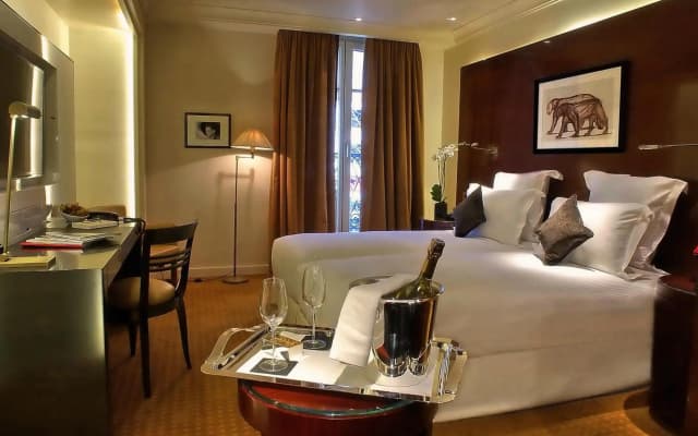 Hôtel Montaigne - photo 2