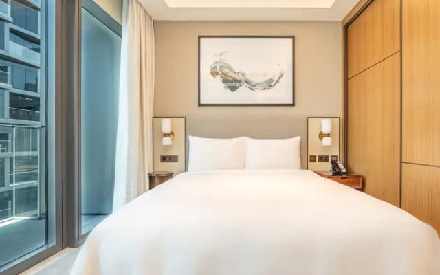 Luxury StayCation - Modern Comfort: 3-BR at The Address Opera - photo 5