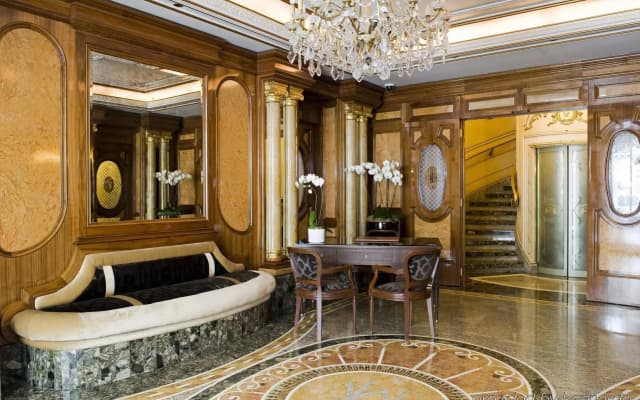 Hôtel de Vendôme - photo 2