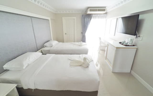 Romance Hotel Sukhumvit 97 - photo 5