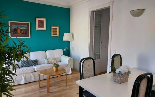 Economic Fira Suites - photo 2