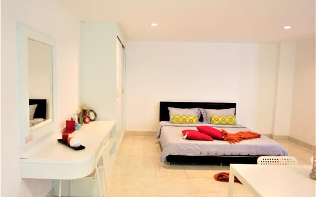 BB Home (Wanghin 46) - photo 2