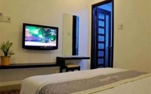 Manh Cuong Hotel - photo 2