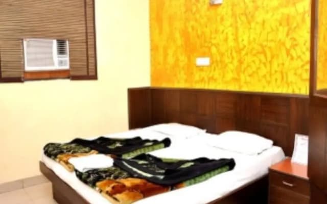 Hotel Mohak Palace - photo 3