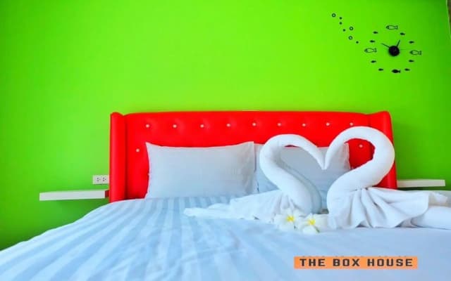 The Box House - photo 2
