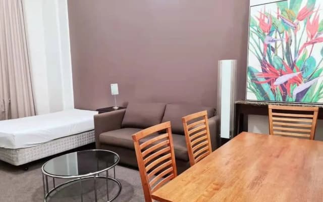 Darling Harbour Resort Style Apartment - photo 3