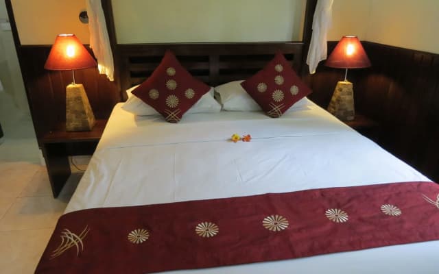 Sama's Cottages and Villas - photo 3