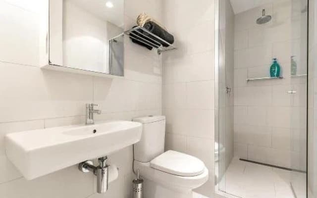 Complete Host SEE Apartments - photo 2