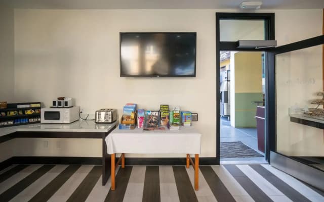Motel Capri - photo 2