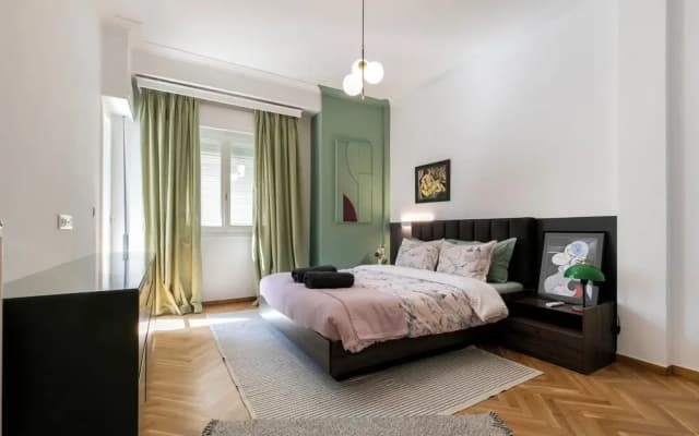Elysia  - 2-Br Apt & Balcony in Athens - photo 5