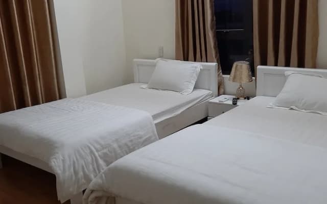 Dragon Hotel - photo 3