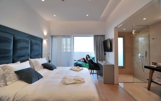 Athenaeum Grand Hotel - photo 3