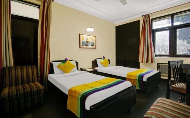 Itsy Hotels Arien International - photo 2