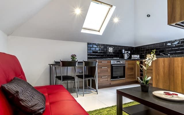 Liverpool Street House - photo 2