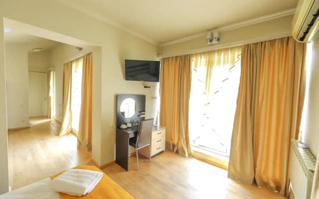 Hotel Modern House - photo 2