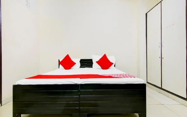 OYO Flagship 80561 Hansa Residency - photo 2