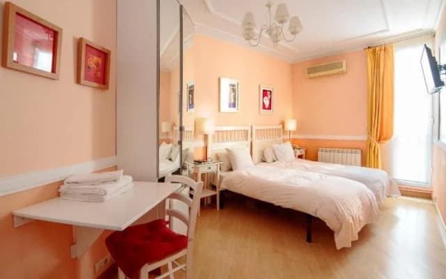Hostal Adriano - photo 4