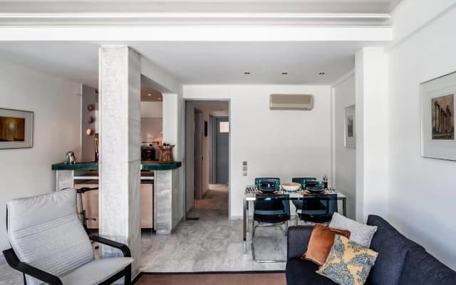 Peripatos apartment - photo 3