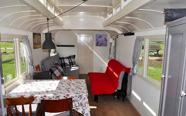 Gypsy Waggon - A villa on wheels - photo 2