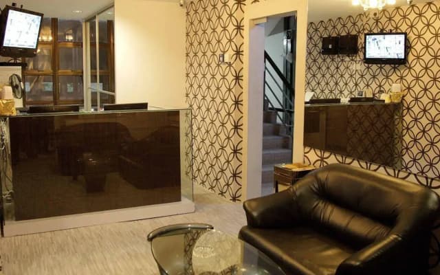 Victory 2 Boutique Hotel - photo 2