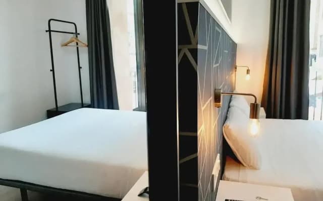 Hostal Laia by gaiarooms - photo 2