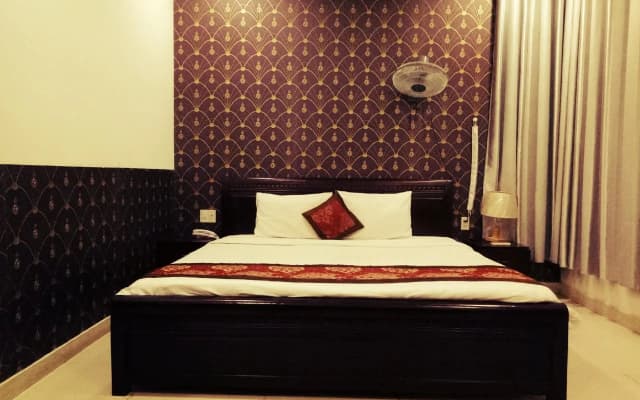 Paris Hotel - photo 4