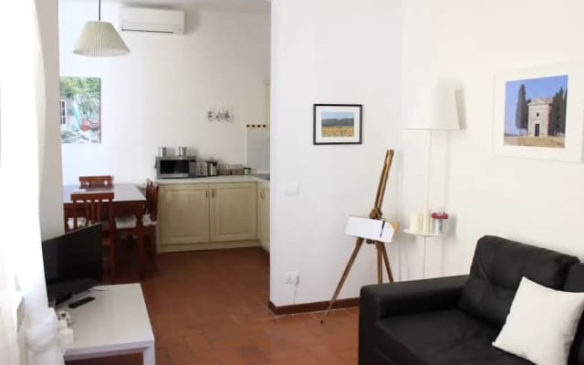Art Apartment SMN Station - photo 3