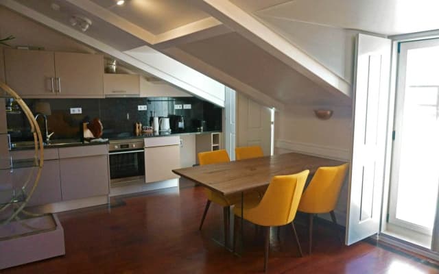Lisbon Colours Bairro Alto Apartments - photo 2