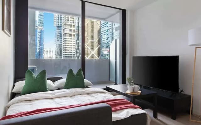 2BR Apt Next to Melbourne Central With City Views - photo 4