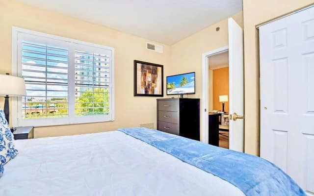 1BR With King bed - Shared Pool Arcade Room - photo 4