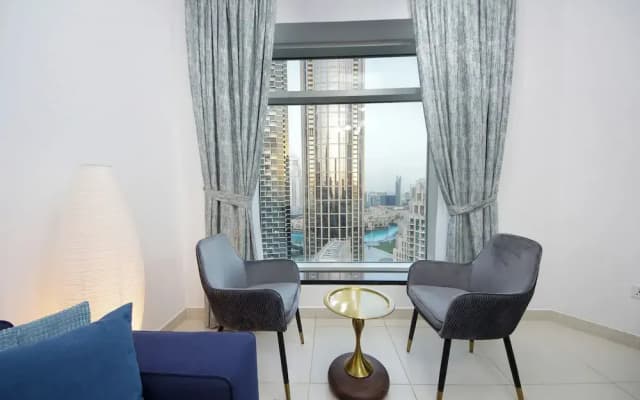 Luxury 2BR - partial Burj Khalifa view - photo 4