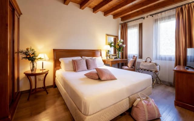 Hotel Venice Resort Airport - photo 3