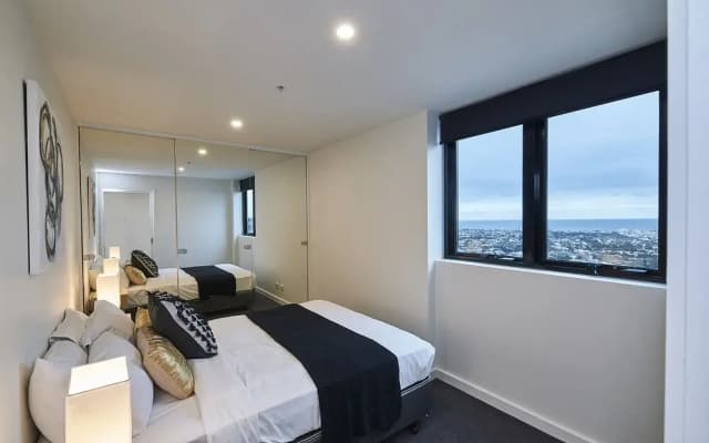Mega Style Apartments The International - photo 4