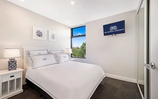 The Hamptons Apartments - St Kilda - photo 3