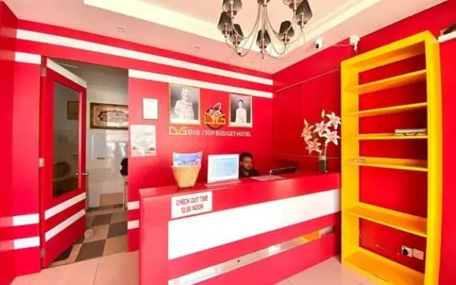 DG One Stop Budget Hotel - photo 2