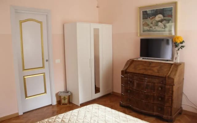 Florence Moreno's Home - photo 2