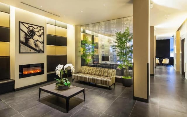 The Hotel @ Fifth Avenue - photo 2