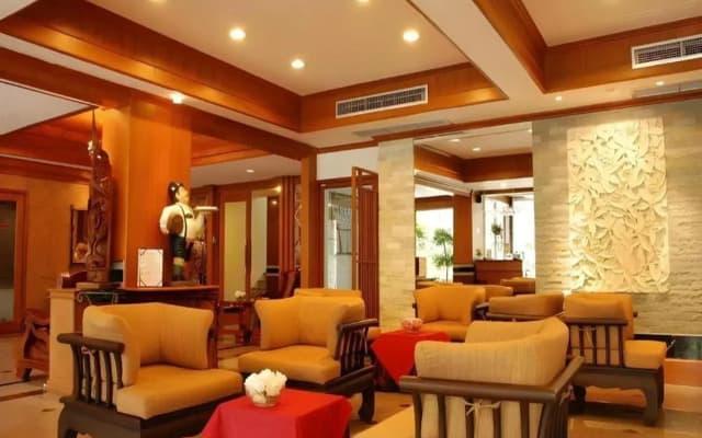 Collection O Howard Square Boutique Hotel - photo 2