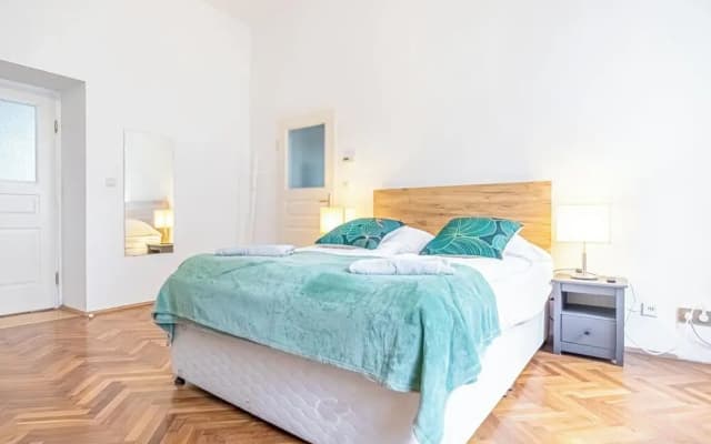 3BR Apt 15 Min from Landstraße Hub - photo 4